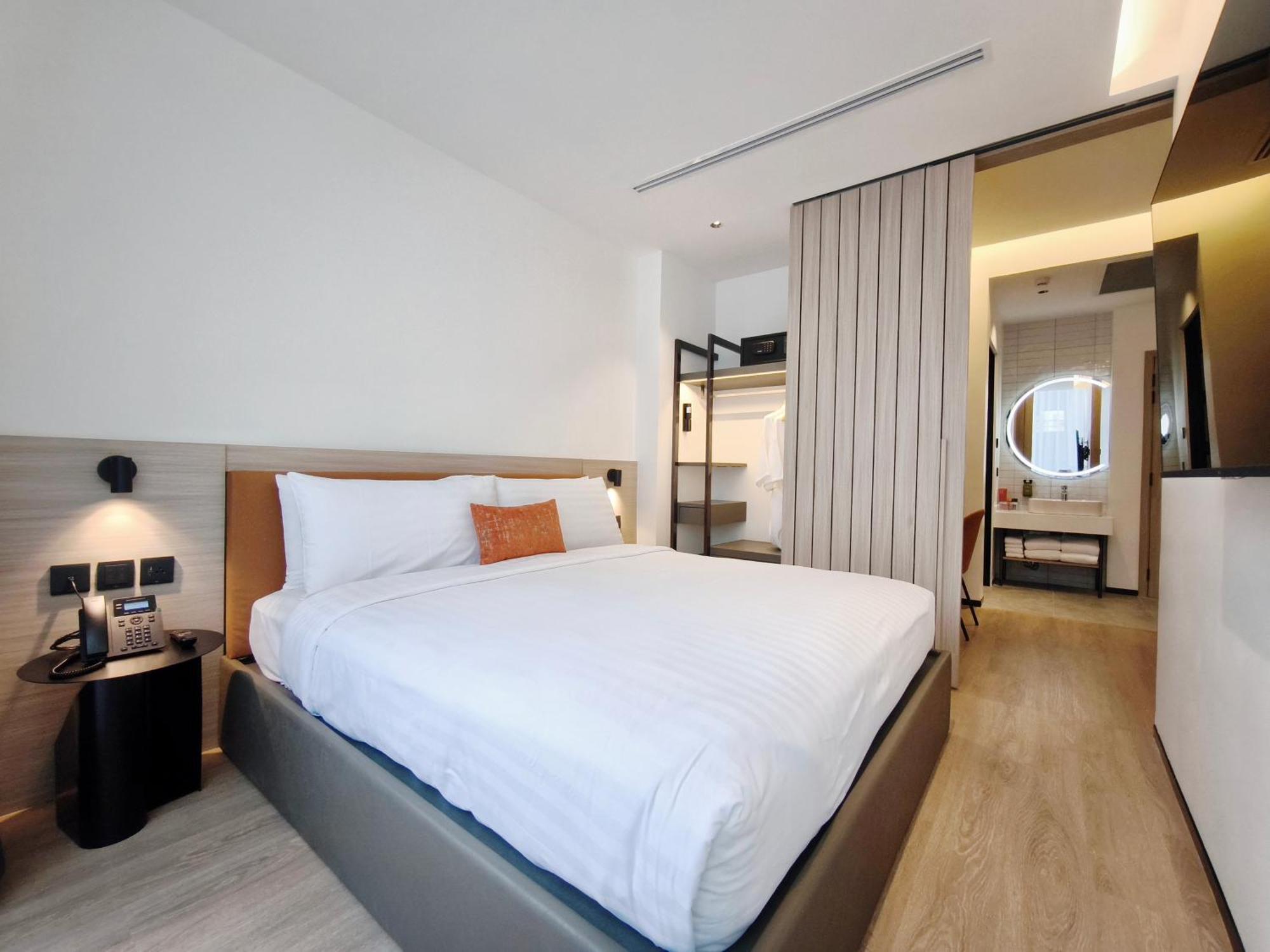 Citichic Sukhumvit 13 By Compass Hospitality - Newly Renovated Hotel Bangkok Exterior photo
